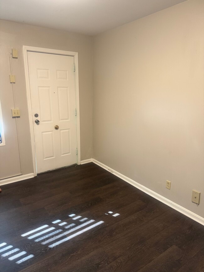 Livingroom View 1 - 1905 Magellan Ct