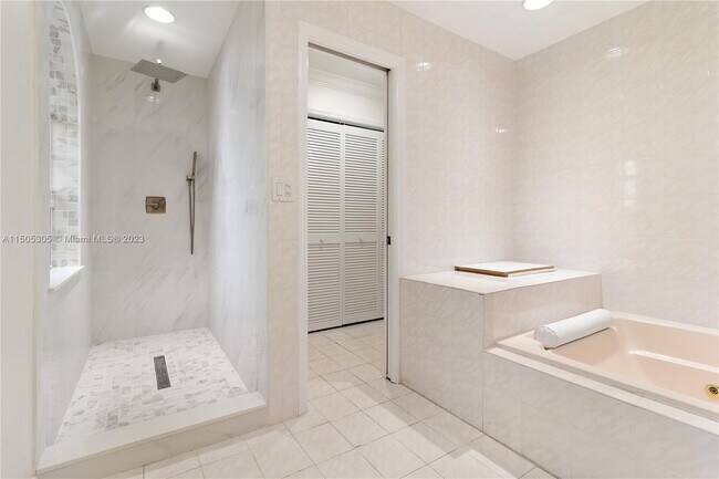 Foto del edificio - 8820 SW 57th St