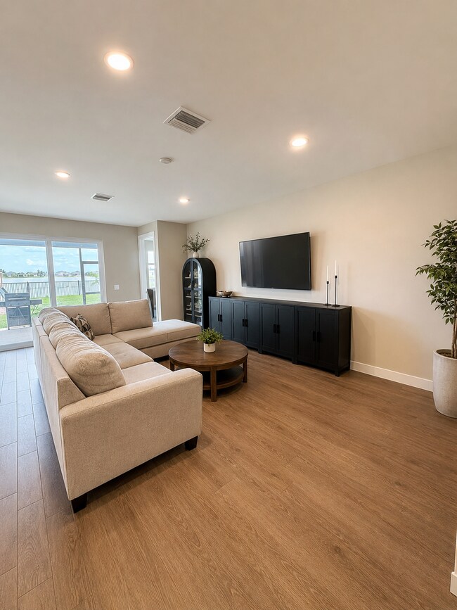 Foto del edificio - 435 Spring Hill Lake Loop