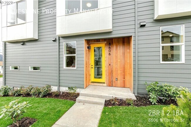 Building Photo - Available Now! Modern Luxury Living in Por...