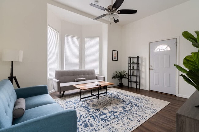 Foto del edificio - 2334 SE 8th Ave