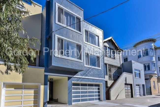 Building Photo - 174 22nd Ave