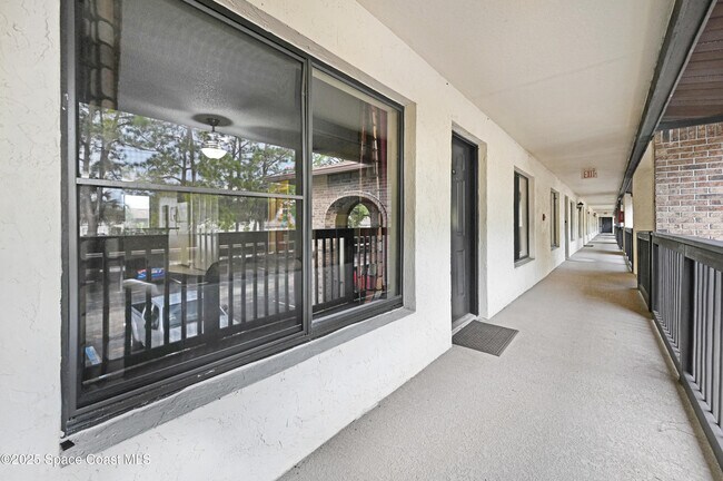 Foto del edificio - 1515 Huntington Ln