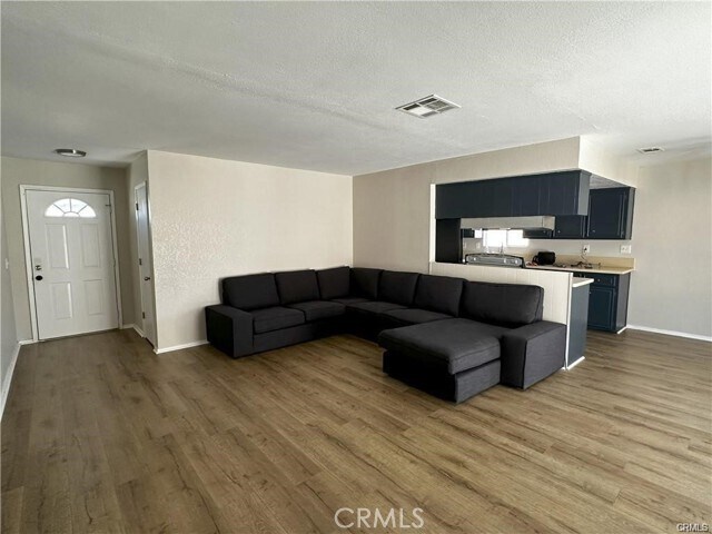 Foto del edificio - 26430 Silver Lakes Pkwy