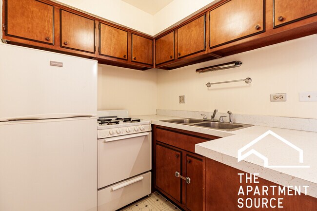Foto del edificio - 665 W Wrightwood Ave
