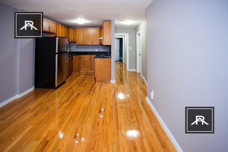 Foto principal - 5 bedroom in Cambridge MA 02140
