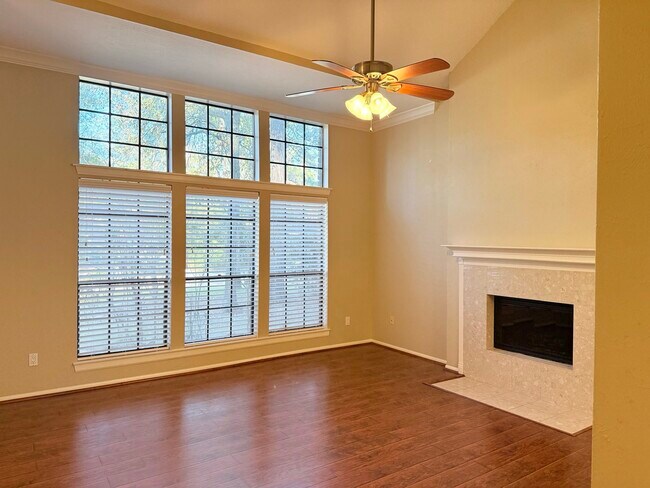 Foto del edificio - 98 N Pathfinders Cir