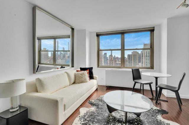 Building Photo - 0 bedroom in New York NY 10075