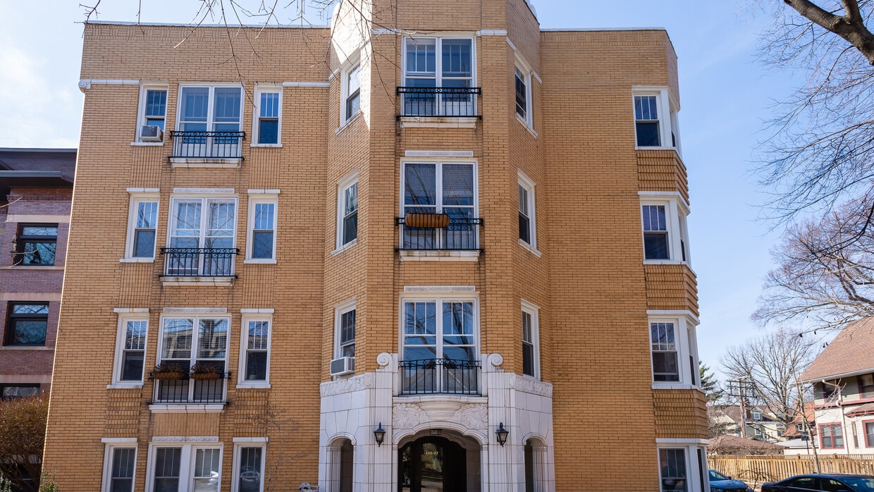Primary Photo - 227 N Grove Ave