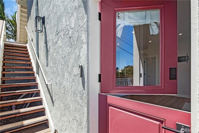 Foto del edificio - 33802 Street of the Violet Lantern