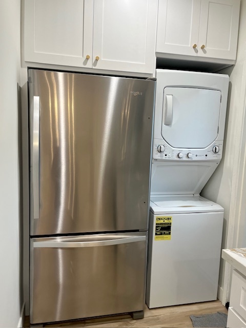 Washer, Dryer Refrig included - 10572 1/2 Ayres Ave