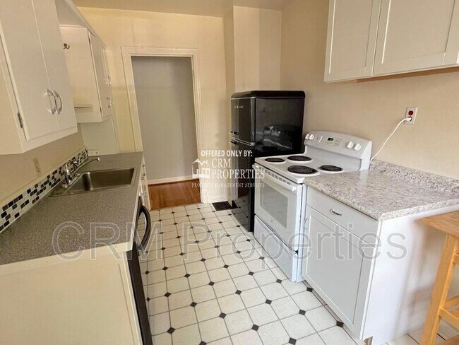 Foto del edificio - 6471 N Park Ave