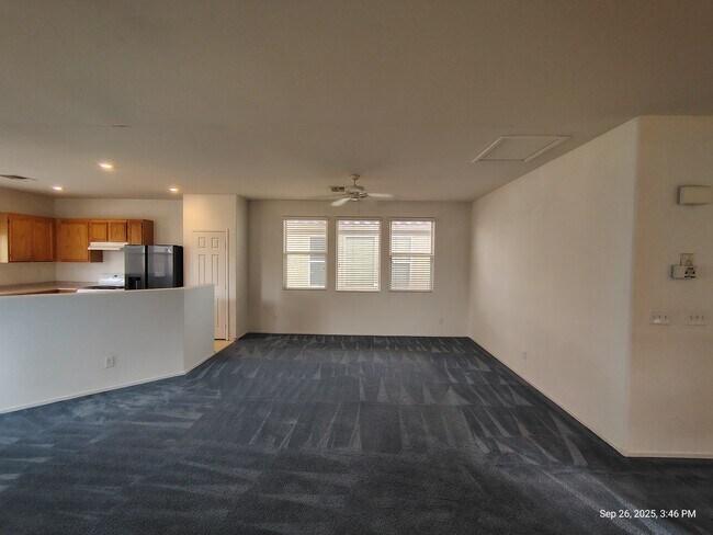 Foto del edificio - 6284 W Cougar Ave