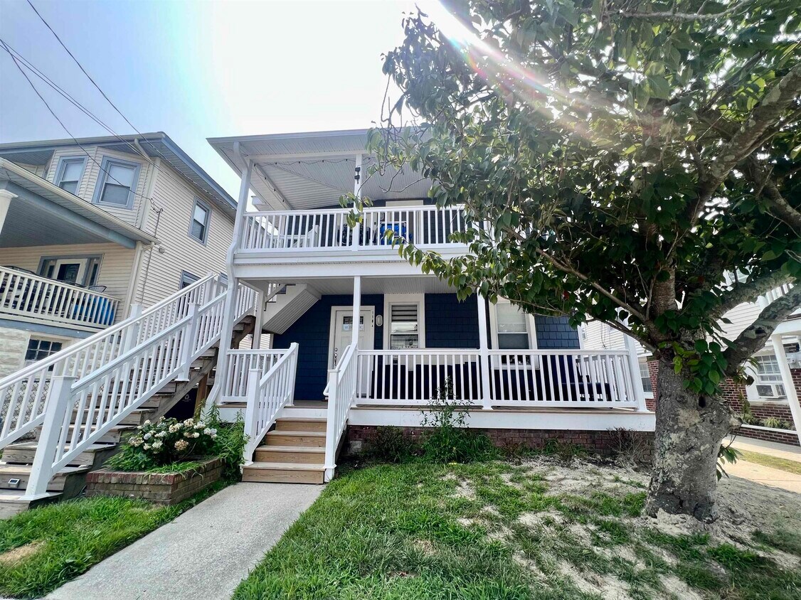 118 N Rosborough Ave Unit 2, Ventnor City, NJ 08406 Condo for Rent in