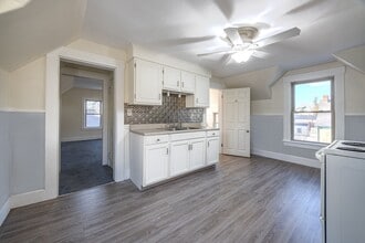 Building Photo - 354 Union Ave