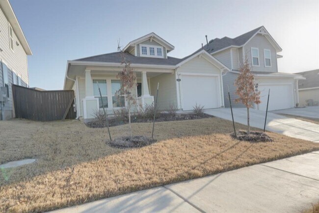 Foto del edificio - 5621 Respinto Dr