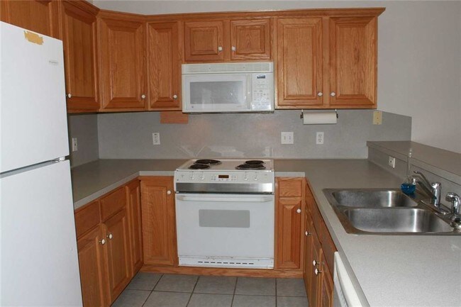 Building Photo - 13941 Fortuna Bay Dr