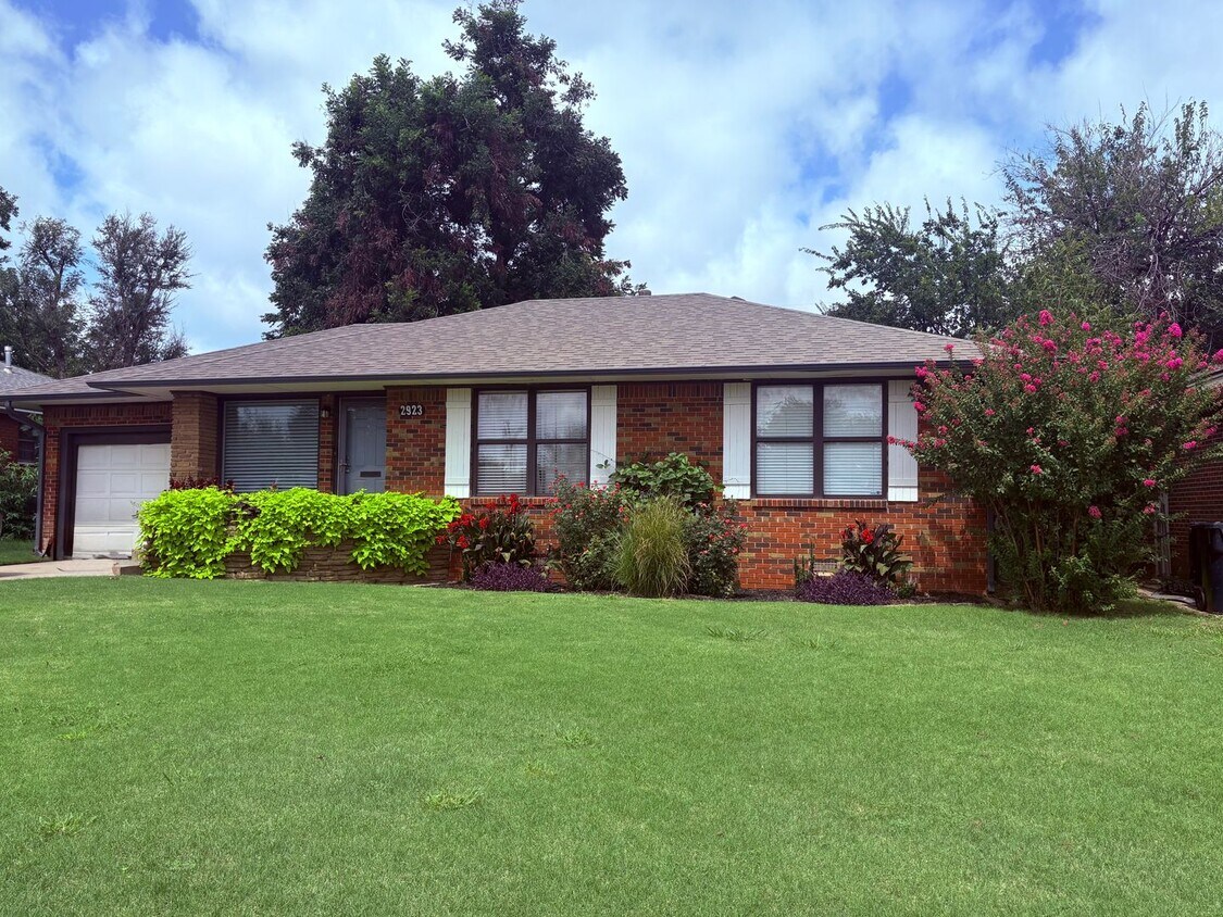 Building Photo - NW OKC 3-Bedroom Home for Lease
