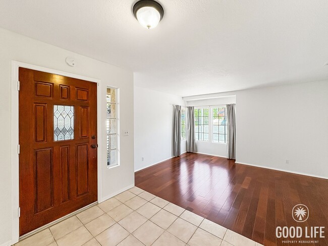 Foto del edificio - Cozy Escondido 3BR/2BA with A/C, large bac...