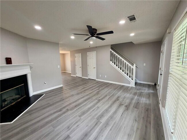 Building Photo - 3354 Waggoner Ln