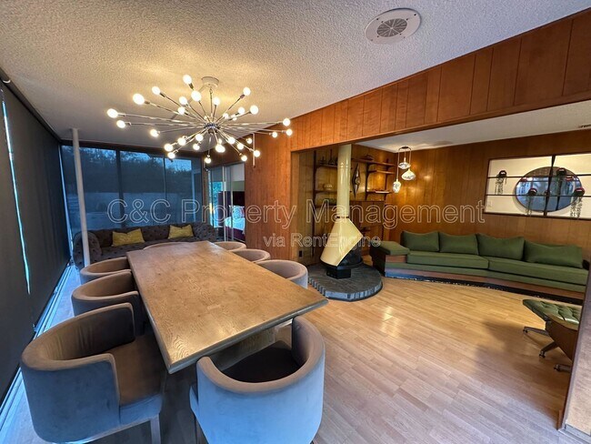 Foto del edificio - 425 Edgerton Dr