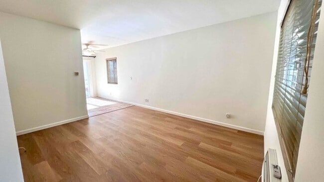 Foto del edificio - 6106 Cedar St