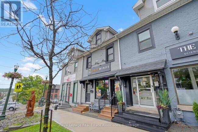 Photo du bâtiment - 66 Broadway