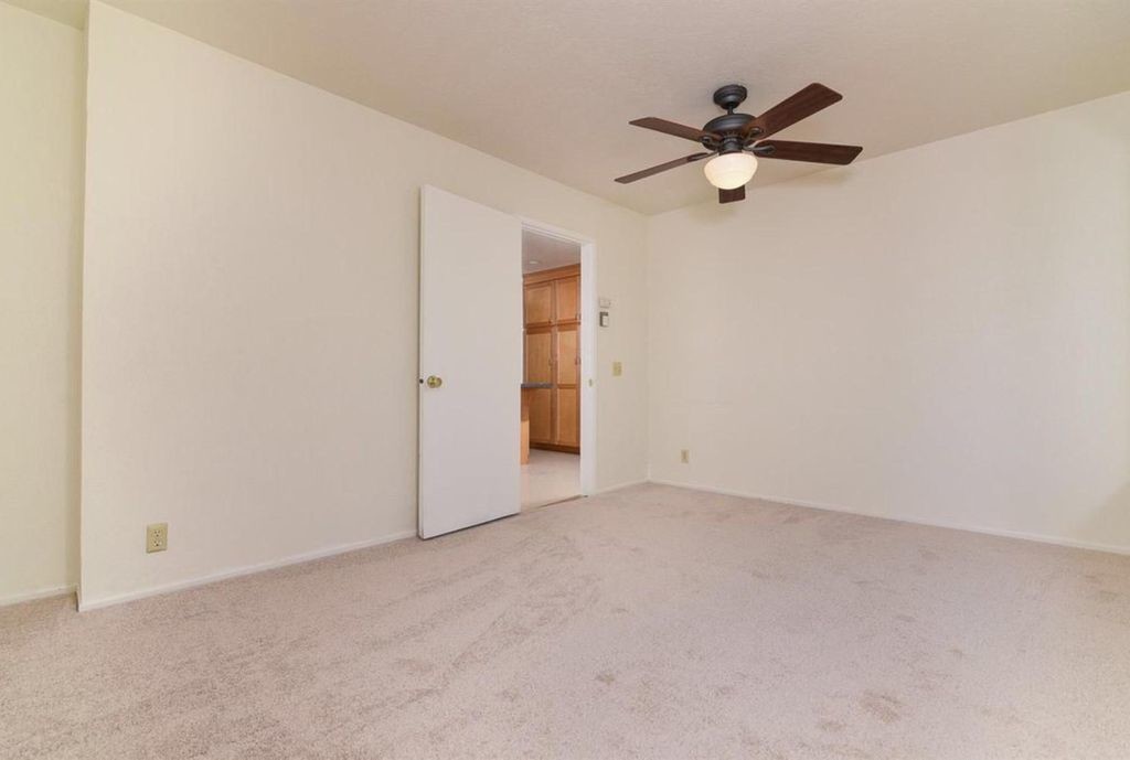 Foto principal - 6120 Merry Ln