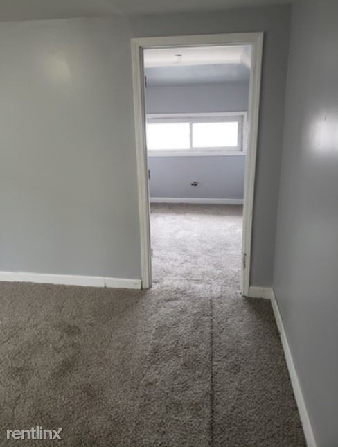 Building Photo - 5 br, 3 bath House - 8724 S Essex Ave