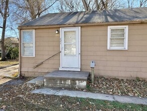 Building Photo - 611 N Meridian Ave