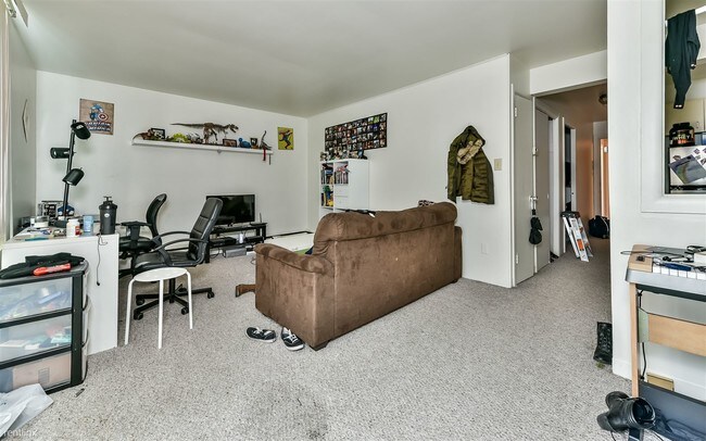 Building Photo - 1 br, 1 bath Apartment - 926 Ivy St Apt 104
