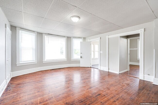 Foto del edificio - 1201 Michigan St