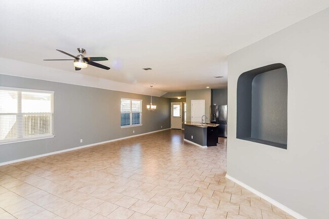 Building Photo - 8812 Belgian Fls