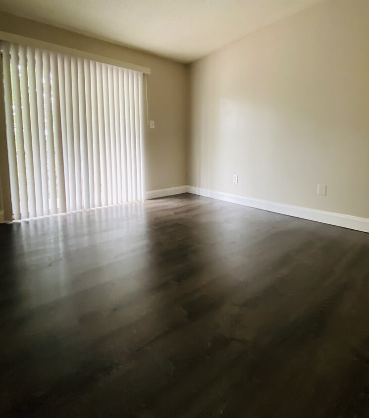 Primary Photo - North Hills Apartments