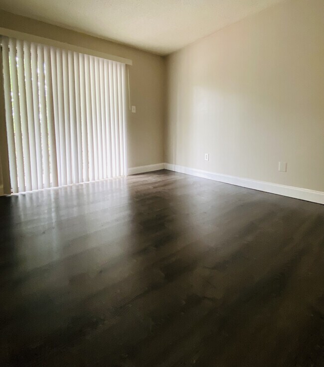 Foto del edificio - North Hills Apartments