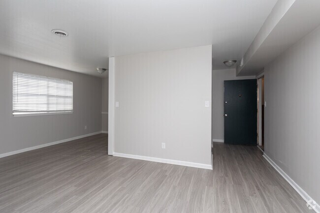 Foto del edificio - Courtyards Apartments