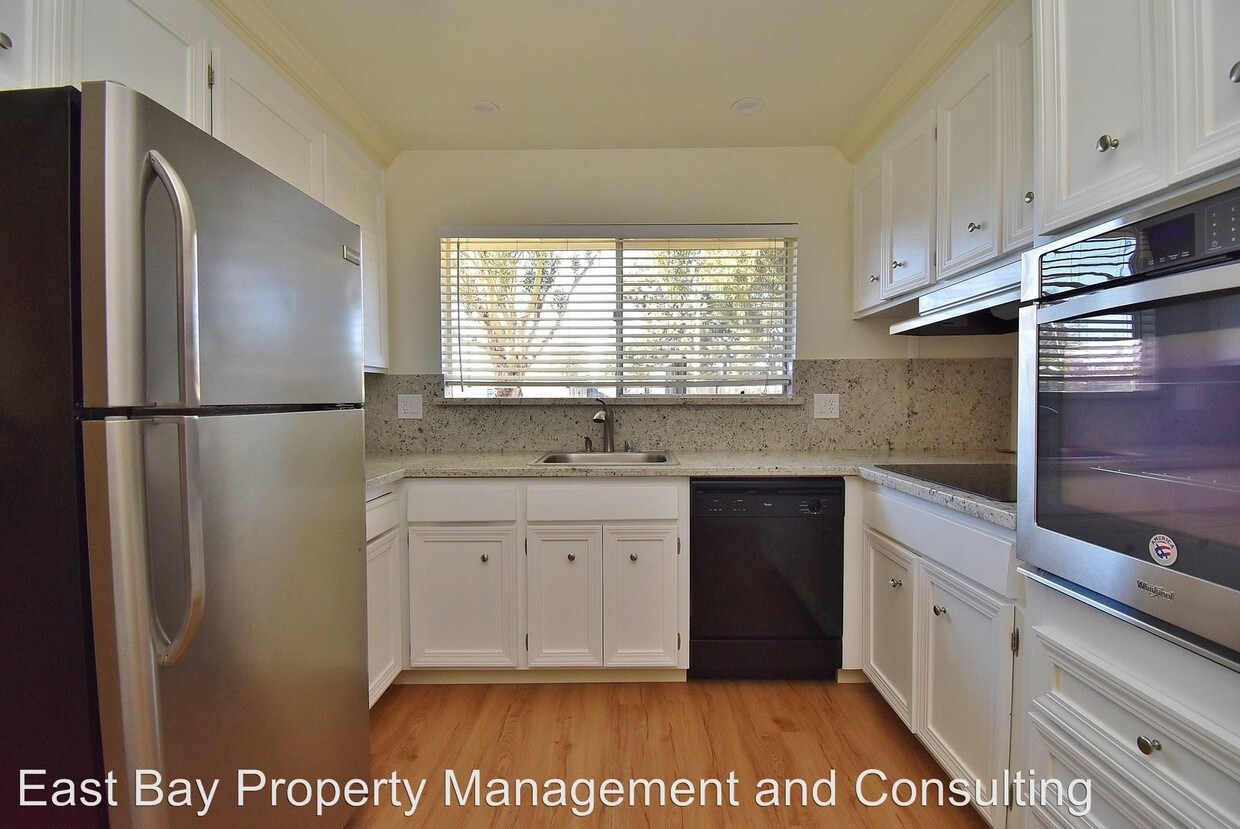 Foto principal - 48039 Purpleleaf St