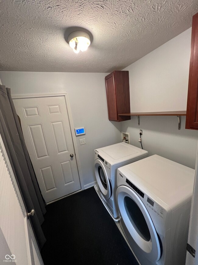 Building Photo - 9451 Glencroft Way