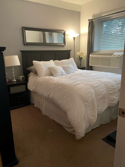 Foto principal - 397 Post Road Apartments