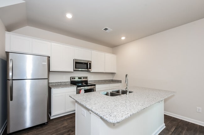 Building Photo - 336 High Grv Wy