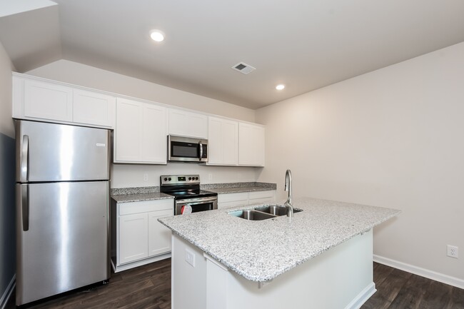 Building Photo - 605 Green Wigeon Rd