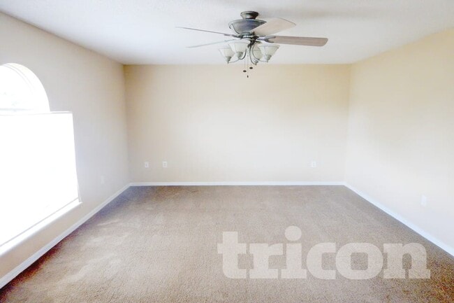 Foto del edificio - 5512 Treig Ln