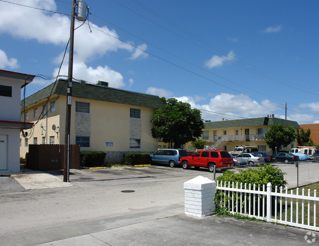 Primary Photo - Harding Place
