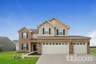 Building Photo - 1818 12 Oaks Dr