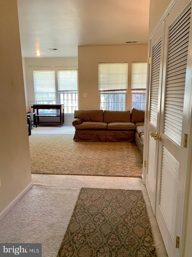 Building Photo - 11564 Cavalier Landing Ct