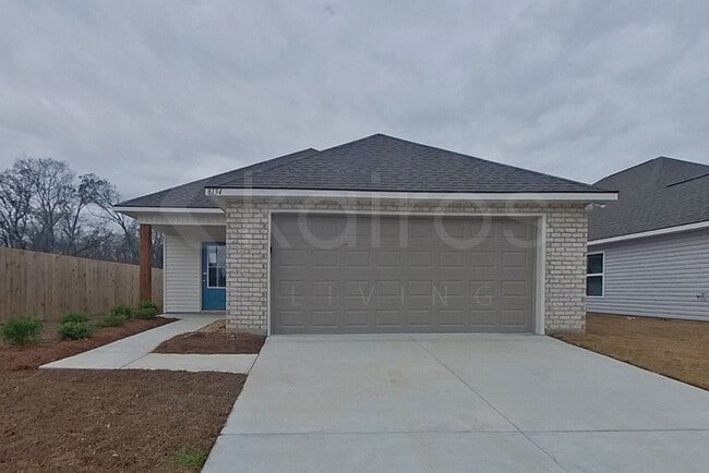 Building Photo - 8134 Hendrick Dr