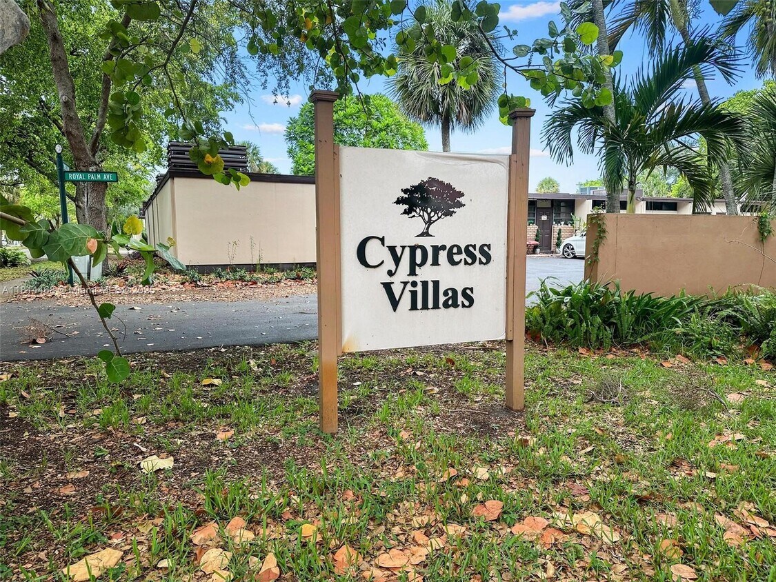 Foto principal - 15007 Coconut Ct
