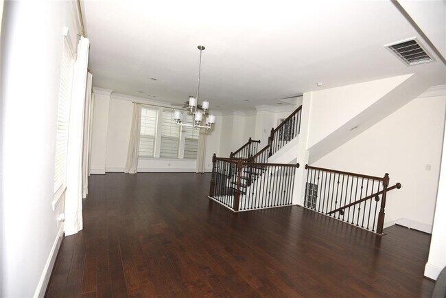 Foto del edificio - 4309 Schuler St