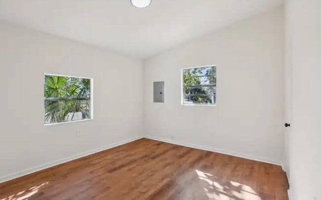 Building Photo - 3416 N Garrison St