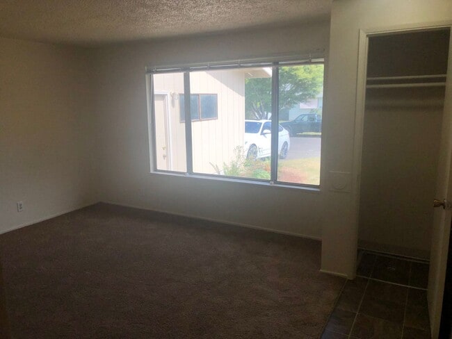 Building Photo - purvis02